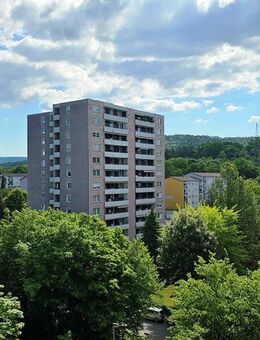Familienfreundliche 4,5-Zi.Whg. mit Weitblick in Reutlingen-Sondelfingen - Reutlingen