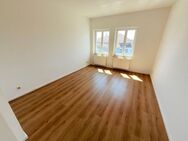 **Besichtigung: Mo, 19.05.25 um 18:45 Uhr** Drei Zimmer in Brandenburg a.d. H. mit EBK! - Brandenburg (Havel)