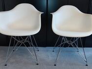 Carles & Ray Eames, Plastic Armchair DAR, Replikation - Hamburg Hamburg-Nord