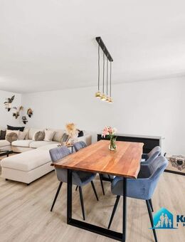 Neuwertig, modern und hell! Diese Wohnung gleicht einem Reihenhaus und hat das "gewissen Extra" - Cadolzburg