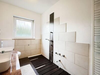 Dreifamilienhaus in ruhiger Lage - Top gepflegt und bestens vermietet