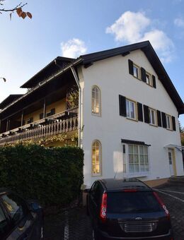 3-Zimmer-Dachwohnung mit Garage in gepflegtem Mehrfamilienhaus - Isny (Allgäu)