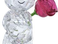 Swarovski Dekofigur Kristallfigur Sammelfigur Kris Bär Eine Rose voller Liebe (1 St), Swarovski® Kristall