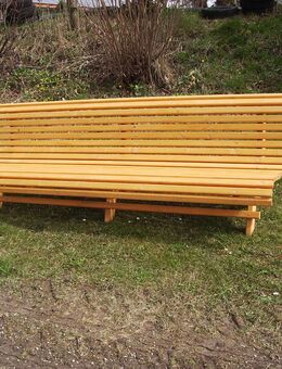 Gartenbank Holzbank Hausbank fertig lasiert.Länge ca 2,5 m - Tyrlaching