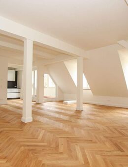 Traumhafte 4-Zimmer-Maisonettewohnung mit Altbau-Charme! - Haar