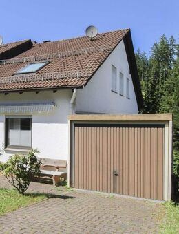 Zögern Sie nicht: Gepflegte Doppelhaushälfte mit Garten& Garage - Holzminden