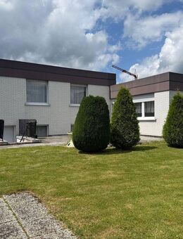 Stadtgerechtes Wohnkonzept - Bungalow mit Garage und Stellplatz ! - Bad Driburg