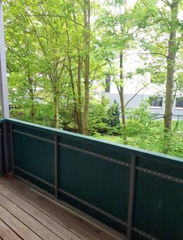 *** Süße 2-Raumwohnung * Einbauküche * Balkon * EBK * 15.10.25 *** - Leipzig