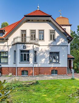Historische Landhausvilla: Zeitlose Eleganz trifft auf modernen Komfort - Karby
