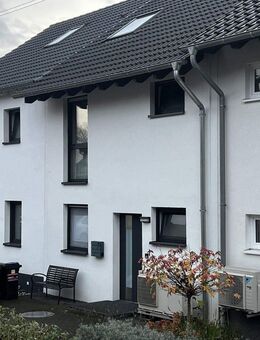 Reihenhaus aus 2023 mit WP in Bo-Eppendorf am Südpark - Bochum