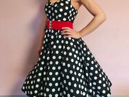 Rockabilly Kleid mit Petticoat - Schwarzenfeld
