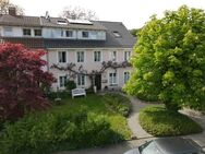 4-Zimmer-DG-Wohnung mit besonderem Ambiente / Balkon / Einbauschränke / EBK / großer Garten - Höri - Öhningen
