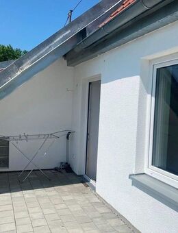 Renditeobjekt - Mit Staffelmietvertrag vermietete, 2023 kernsanierte 2-Zi.-ETW in Thannhausen" - Thannhausen