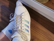 Adidas Grand Court Galaxy für Liebhaber - Oldenburg