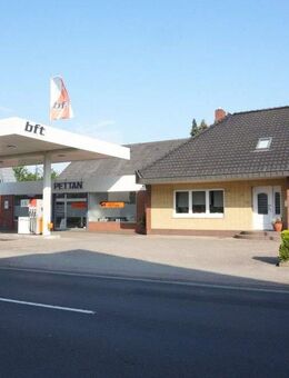 Großzügiges Einfamilienhaus mit Lagerhalle in zentraler Lage von Werlte - Werlte