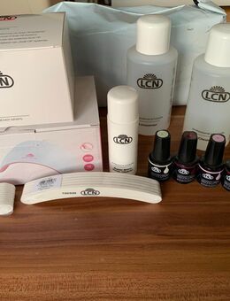 Profi-Nagelpflege LCN Recolution Soak Off + LED Perfect Curve - Kiefersfelden