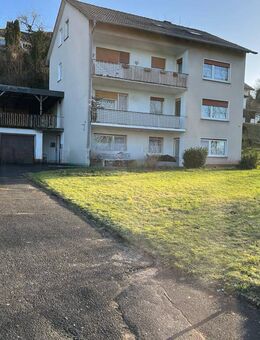Zweifamilienhaus in ruhiger, zentraler Lage von Sontra mit Ausbaupotenzial! (MA-1020-46) - Sontra