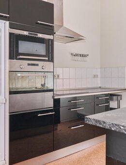 Sanierter Altbau !!! Provisionsfreie 2-Raumwohnung mit Einbauküche und Ankleidezimmer in Oschatz-Zentrum zu vermieten !!! - Oschatz