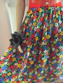 NEU * Edel * Rockabilly * Blüten * Flower- Power * Vintage * Seiden * Falten- Rock "Smodell" Gr. 34- 36, 38/ XS- M bunt * - Riedlingen Zentrum