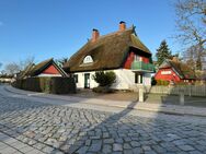 Naturrohrgedecktes Haus mit zwei Ferienwohnungen - Born (Darß)