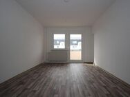 Renovierte 3-Zimmer-Wohnung mit Balkon zu vermieten!! - Rosenbach (Vogtland)