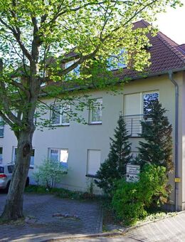 wird frei! Zum Selbsteinziehen. Gut geschnittene 3-Raum Wohnung mit Stellplatz und Terrasse am Schönblick Weimar - Weimar