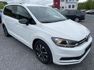 VW Touran, 2.0 TDI IQ-DRIVE FAMILY&SPIEGEL-PAKET FRONT PDCvo hi Parklenkassist, Jahr 2019 - Boxberg (Baden-Württemberg)