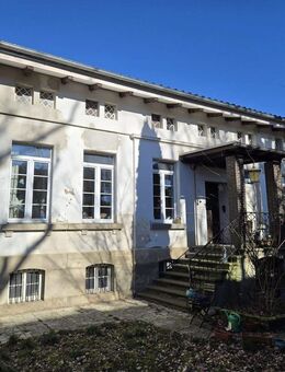 Seltenes Angebot - einzigartiges historisches Gutshaus auf parkähnlichem Grundstück - Woltershausen