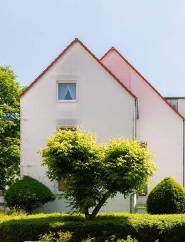 RUHEPOL AM STADTRAND // Vollständig möblierte 2-Raum-Wohnung mit Erker, Einbauküche & Gäste-WC - Leipzig