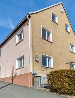 Stark preisreduziertes Zweifamilienhaus in ruhiger Wohnlage von Geyer - Geyer