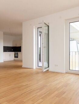 Großzügige, helle 2-Zimmer-Wohnung mit Eckküche und Balkon - Weimar