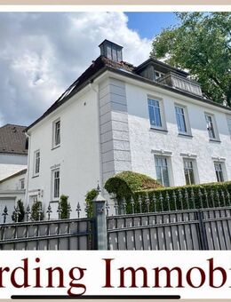 Loft-Wohnung in charmanter Altbauvilla - Kronshagen