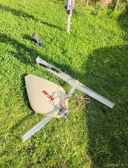 Kathrein Wohnmobil TV-Antenne HD 35 mit Kabel und Strahler f. Radioempfang für Mastmontage - Köln