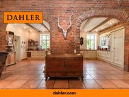 Ländlicher Charme trifft moderne Technik - mit diversen Nutzungs- und Entwicklungsmöglichkeiten - Nienwohld