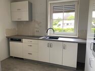 Hochglanz Küche + Elektrogeräte - Bremervörde