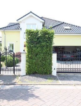 PROV.FREI: ENERGIEEFFIZIENTE VILLA BJ 2012 MIT 260 M² WOHNFL. - LEBEN MIT HÖCHSTEN KOMFORTANSPRÜCHEN - Marschacht
