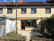 Gepflegtes Einfamilienhaus mit Terrasse und kleinem Garten - Nidderau
