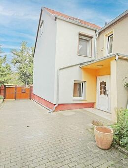 Geräumige Doppelhaushälfte - für 2-3 Familien nutzbar - in Lutherstadt Wittenberg OT Pratau - Wittenberg (Lutherstadt)
