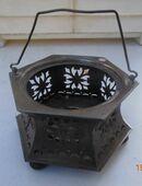 Altes Stövchen aus Metall in 80335