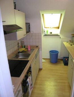 3-Zimmer-Dachgeschoss-Wohnung im 4. OG ohne Balkon - Lauf (Pegnitz)