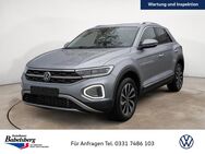 VW T-Roc, 1.5 TSI Style, Jahr 2022 - Potsdam