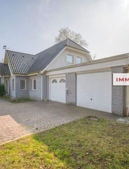 IMMOBERLIN.DE - Schmuckes Haus mit Südterrassen & Garagen in ländlicher Lage - Fredersdorf-Vogelsdorf