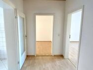Tageslichtbad mit Dusche&Badewanne 2 Zim 66,5 qm in Altenburg - Altenburg