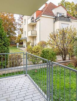 2-Raum-ETW mit 2 Balkonen, TG, Wanne, Dusche - freier Selbstbezug oder solide Mieteinnahme! - Dresden