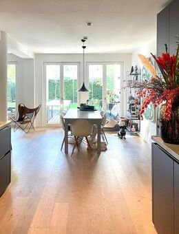 Großzügige, luxuriöse Wohnung mit eigenem Garten und direktem Zugang zum Westerpark! - Hamburg