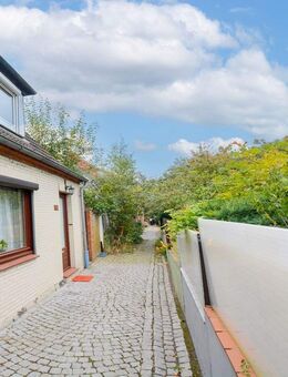 Charmantes Altstadt-Reihenendhaus in der Kurgartenstraße - Lübeck