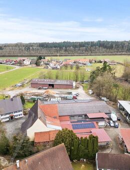 Exklusiv! Einmaliges Anwesen mit vielfältigen Nutzungsmöglichkeiten in idyllischer Lage - Warthausen