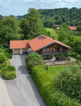 Vor den Toren Münchens im goldenen Tal: Charmantes, gepflegtes Einfamilienhaus mit großem Grund - Weyarn