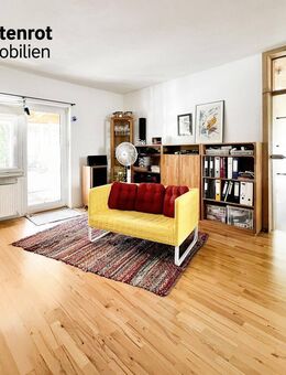 Zweifamilienhaus auf großem Grundstück in Waldperlach mit Sauna, modernem Pool und viel Potenzial - München