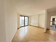 1. Monat kaltmietfrei! Helle 3-Raum-Wohnung mit großem Balkon über den Dächern von Magdeburg! - Magdeburg